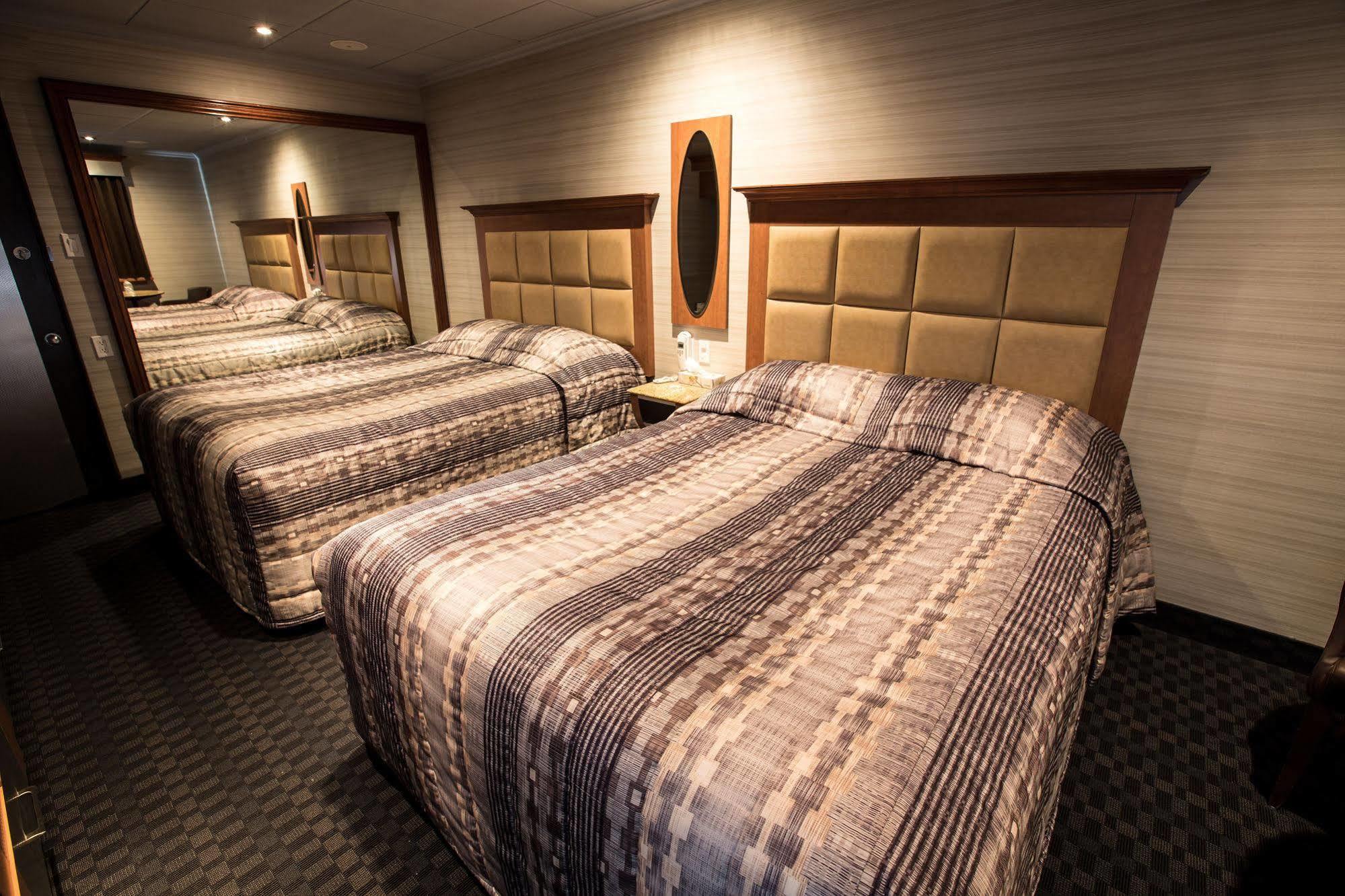 Hotel Le Chablis Cadillac Μόντρεαλ Εξωτερικό φωτογραφία